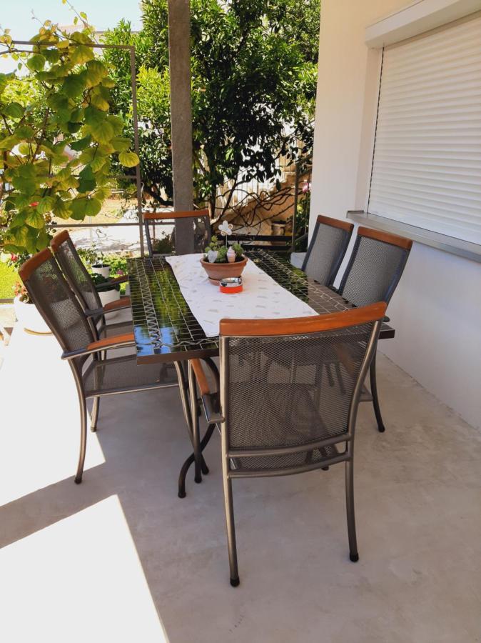 Apartment Luna Trogir Exterior photo