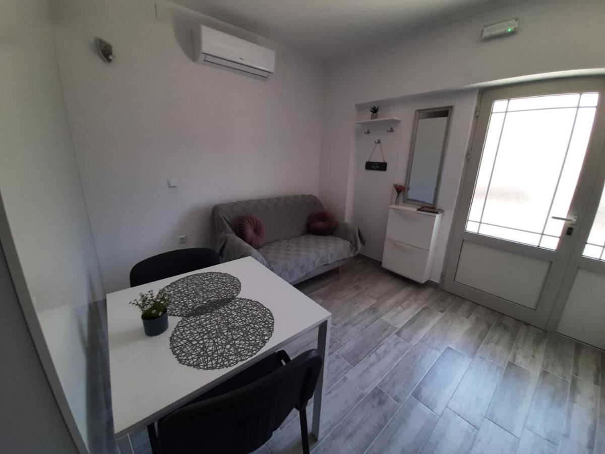 Apartment Luna Trogir Exterior photo
